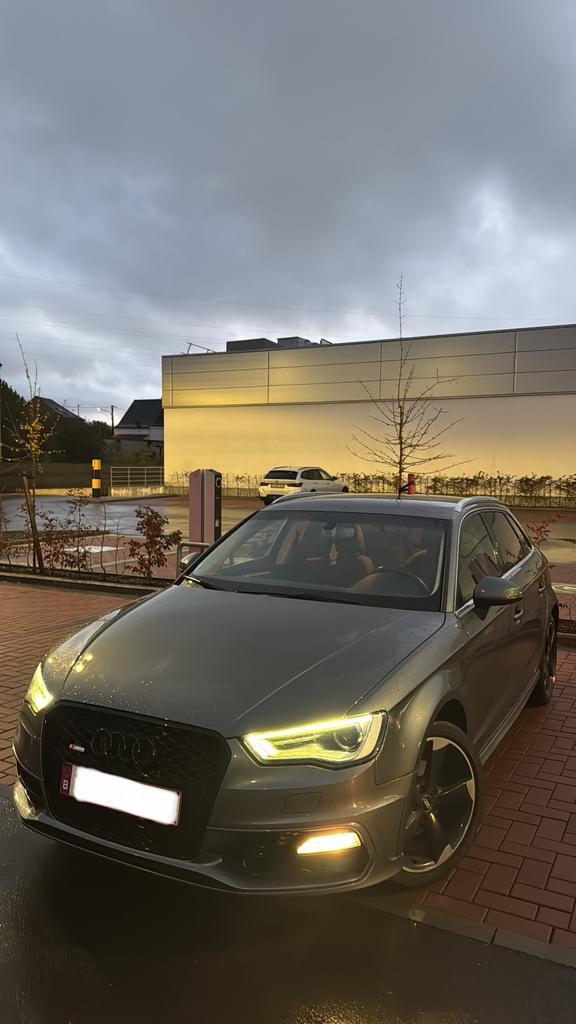 Audi A3 S-lijn, Auto's, Audi, Particulier, A3, Bluetooth, Benzine, Euro 6, Berline, 5 deurs, Handgeschakeld, Zilver of Grijs, Grijs
