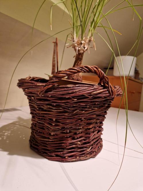 Mand in Wilgenhout, Tuin en Terras, Bloempotten, Zo goed als nieuw, Overige materialen, Binnen, Balkon, Minder dan 40 cm, 25 tot 40 cm