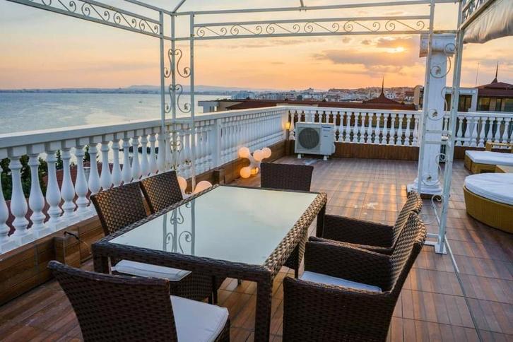 Appartement aan zee, Immo, Buitenland, Overig Europa, Appartement, Stad