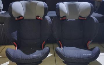 Autostoelen 2 stuks ISOfix beschikbaar voor biedingen