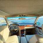 Vends MERCEDES 300 E berline W124, Autos, Mercedes-Benz, Cuir, Achat, Carnet d'entretien, Série 300