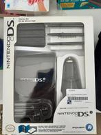 Nintendo DSi - kit de démarrage pochette officiel, Ophalen of Verzenden, Nieuw, Dsi, Hoesje, Tasje of Behuizing