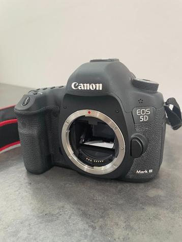 Canon EOS 5D mark III body beschikbaar voor biedingen