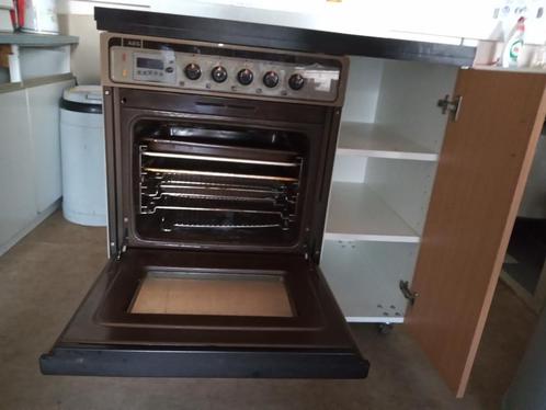 AEG elektrisch kookfornuis met oven, Elektronische apparatuur, Fornuizen, Gebruikt, Vrijstaand, Elektrisch, 4 kookzones, Hete lucht