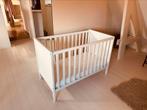 Ikea babybed met toebehoren, Kinderen en Baby's, Ophalen, Zo goed als nieuw, Matras