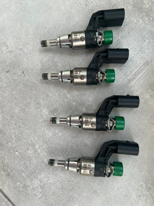 INJECTOR BRANDSTOF benzine Volkswage Passat 1.4 TSI, Auto-onderdelen, Brandstofsystemen, Volkswagen, Gebruikt, Ophalen