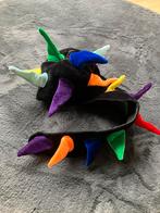 Chapeau à épingle en forme de dragon Cirque du Soleil, Enlèvement ou Envoi, Comme neuf, Chapeau ou Perruque