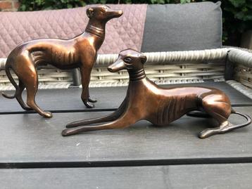 2 art d honden beelden windhond whippet greyhound 