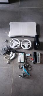 Nintendo Wii set, Ophalen of Verzenden, Zo goed als nieuw, Met 3 controllers of meer, Met Balance Board