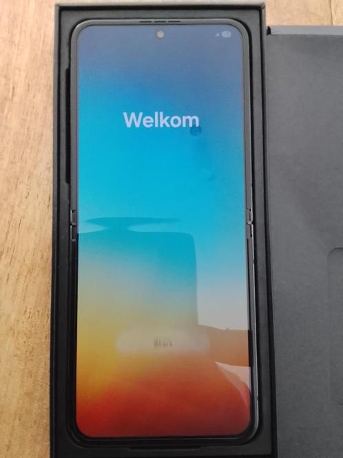 Samsung Galaxy Z Flip5, Telecommunicatie, Mobiele telefoons | Samsung, Overige modellen, 8 GB, Android OS, 10 megapixel of meer