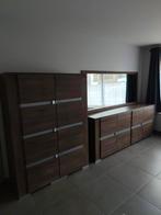 Gratis asap af te halen dressoir, barkast en spiegel ., Ophalen