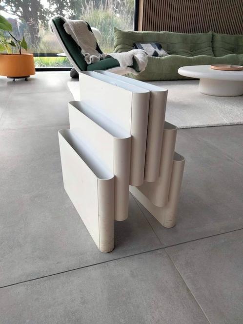 Vintage design krantenbak magazine houder Stoppino Kartell, Huis en Inrichting, Woonaccessoires | Krantenbakken en Lectuurbakken