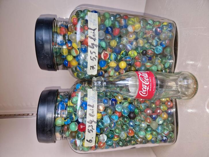 Knikkers (duizenden), Hobby en Vrije tijd, Overige Hobby en Vrije tijd, Zo goed als nieuw, Ophalen