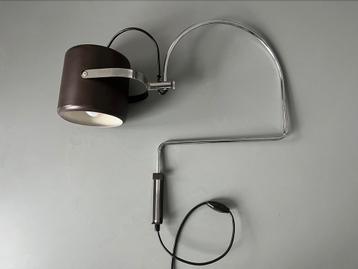 Lampe murale Anvia Elbow de J.J.M. Hoogervorst  disponible aux enchères