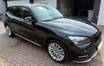 BMW X1 sDrive 18i Benzine/ 150pk / met maar 105.000km, Auto's, X1, 1995 cc, Leder en Stof, Zwart