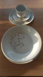 Koffie en eetservice, Enlèvement