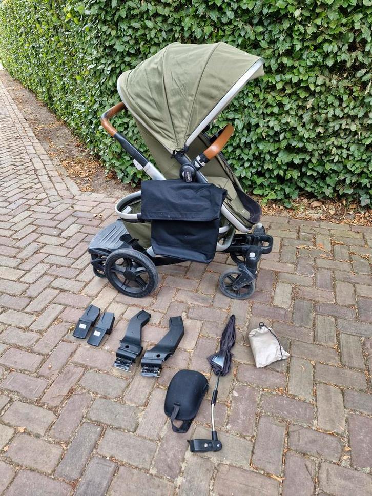 Olijf groene Joolz duo kinderwagen met alle accesoires, Kinderen en Baby's, Kinderwagens en Combinaties, Gebruikt, Kinderwagen