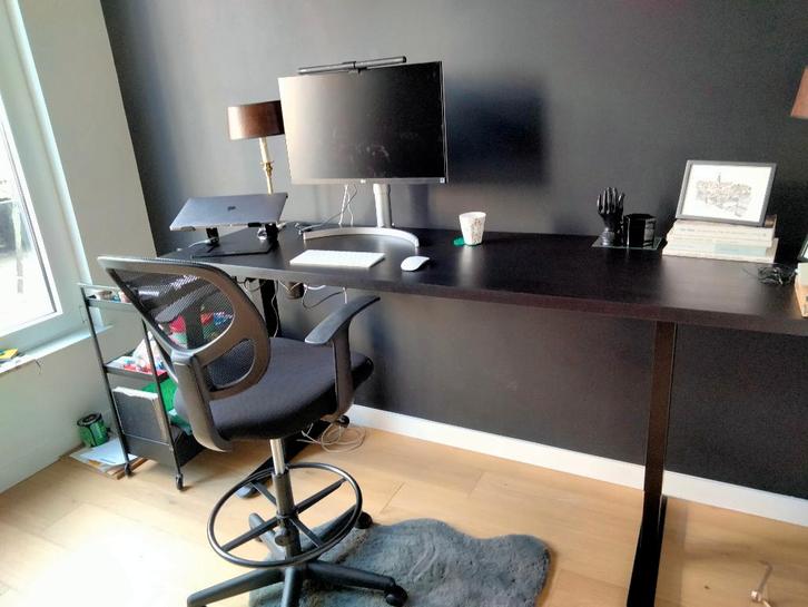 Set elektrisch verstelbare zit/sta bureau & hoge bureaustoel, Maison & Meubles, Bureaux, Utilisé, Bureau, Électrique, Réglable en hauteur