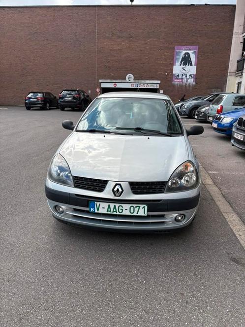 Renault clio 1.4 16v automatish, Auto's, Renault, Bedrijf, Clio, Bluetooth, Benzine, Euro 4, 5 deurs, Automaat, Ophalen