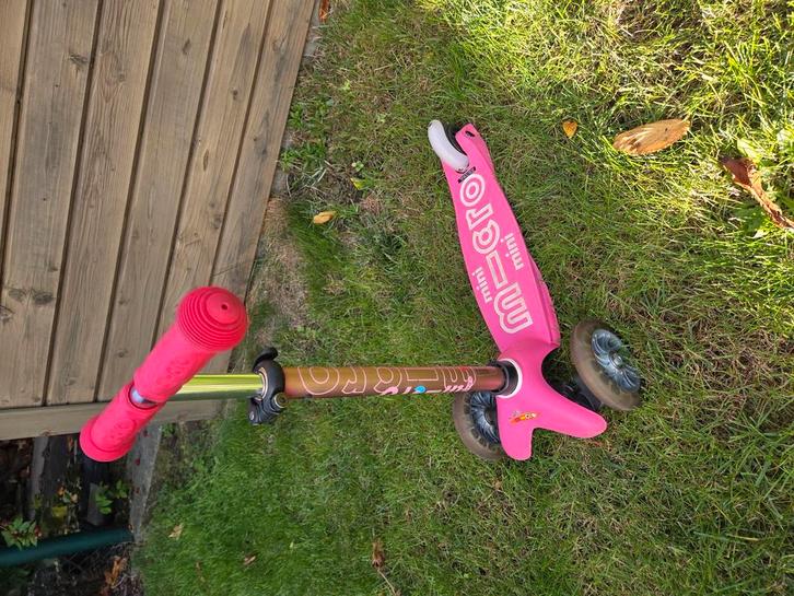 Micro step mini lichtgevende wielen, Vélos & Vélomoteurs, Trottinettes, Comme neuf, Enlèvement