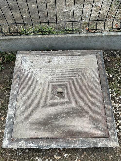 Putdeksel met omkadering 70x70cm, Doe-het-zelf en Bouw, Overige Doe-Het-Zelf en Bouw, Gebruikt, Ophalen