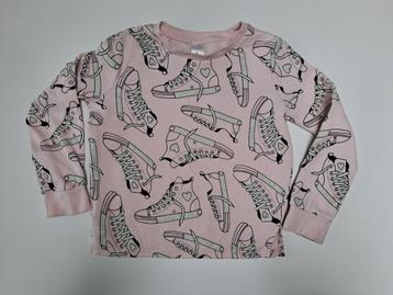 Mt 122-128 Lichtroze sweater met zilveren sneakers  beschikbaar voor biedingen
