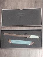 Ouvre lettre sur socle avec étui, Antiquités & Art, Enlèvement ou Envoi