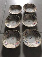 6 kleine bordjes met bloemmotief, Antiek en Kunst, Ophalen of Verzenden