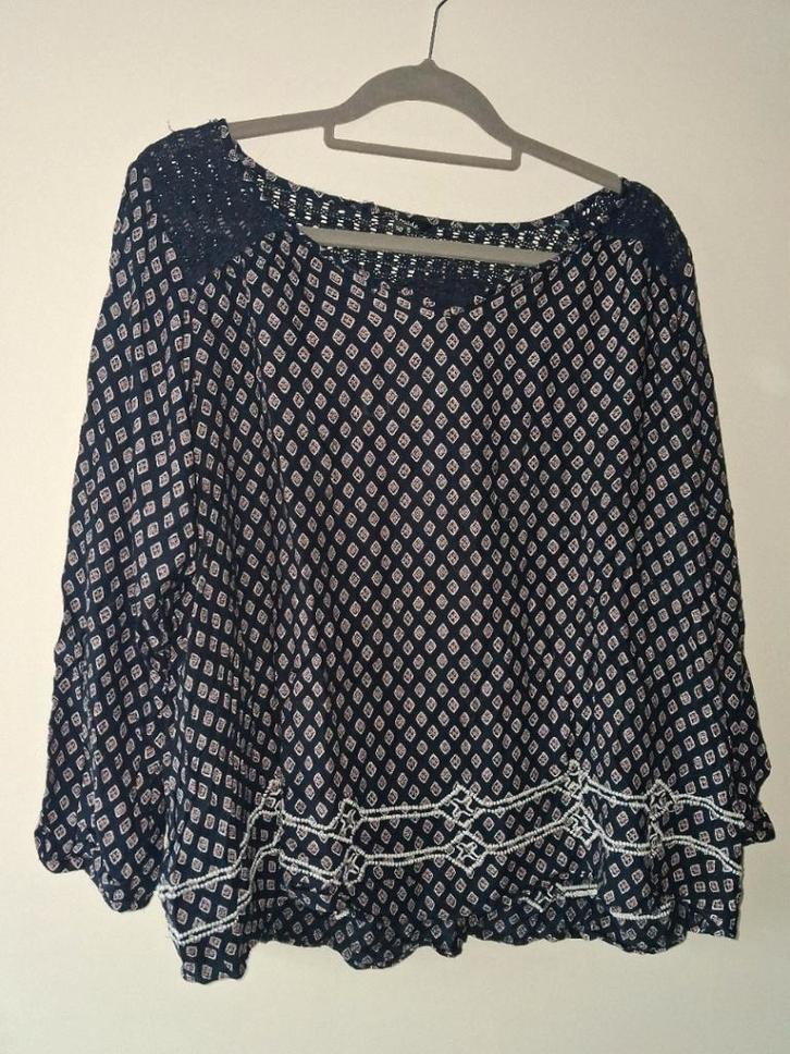 Tunique avec dentelle sur le haut des épaules 5XL/50, Vêtements | Femmes, Blouses & Tuniques, Comme neuf, Taille 46/48 (XL) ou plus grande