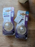4 silicone spenen Philips Avent natural 3m+., Ophalen of Verzenden, Zo goed als nieuw