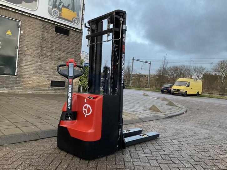 EP WSA161 1600KG 4.50METER STAPELAAR / HEFTRUCK, Articles professionnels, Machines & Construction | Chariots élévateurs & Transport interne