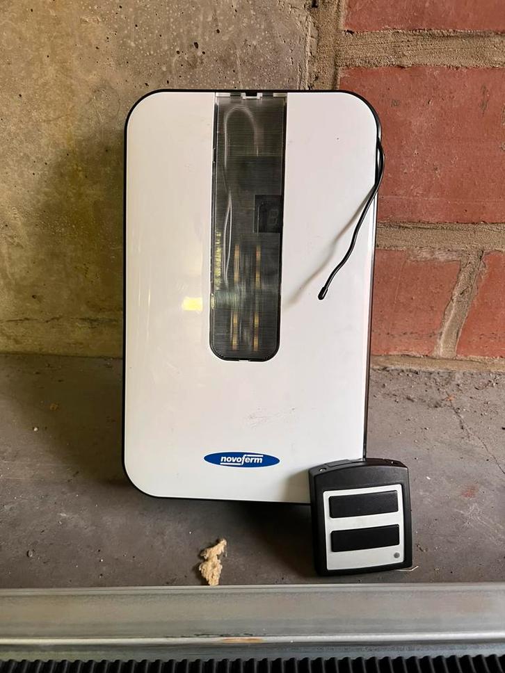 Novoferm N-423 B motor voor garagedeuropener, Huis en Inrichting, Woonaccessoires | Overige, Zo goed als nieuw, Ophalen