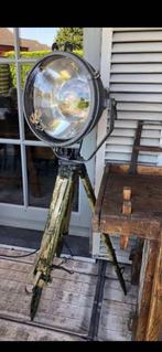 industriële lamp op voet merk Philips, Ophalen