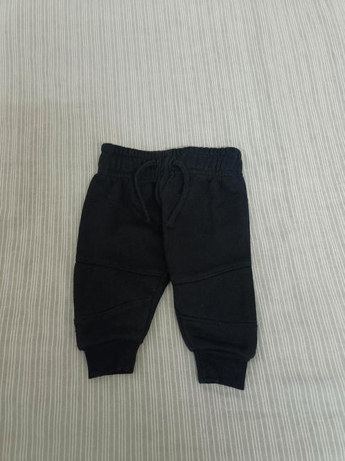 Vêtements pour bébés, garçons, pantalons de survêtement, tai, Enfants & Bébés, Vêtements de bébé | Taille 62, Comme neuf, Pantalon