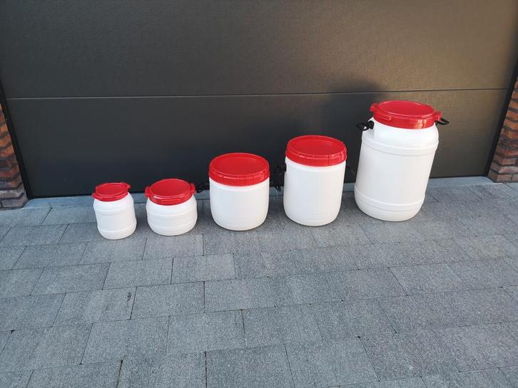 Diverse Curtec vaten/tonnen 6 tot 68 liter, Dieren en Toebehoren, Dierenvoeding, Ophalen