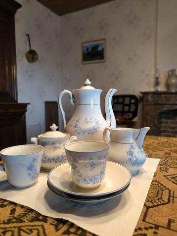 Service de thé ou de café pour deux personnes, Enlèvement
