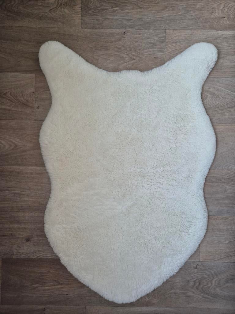 Wit imitatie-schapenvacht kleed, Huis en Inrichting, Stoffering | Tapijten en Vloerkleden, 50 tot 100 cm, 50 tot 100 cm, Overige vormen