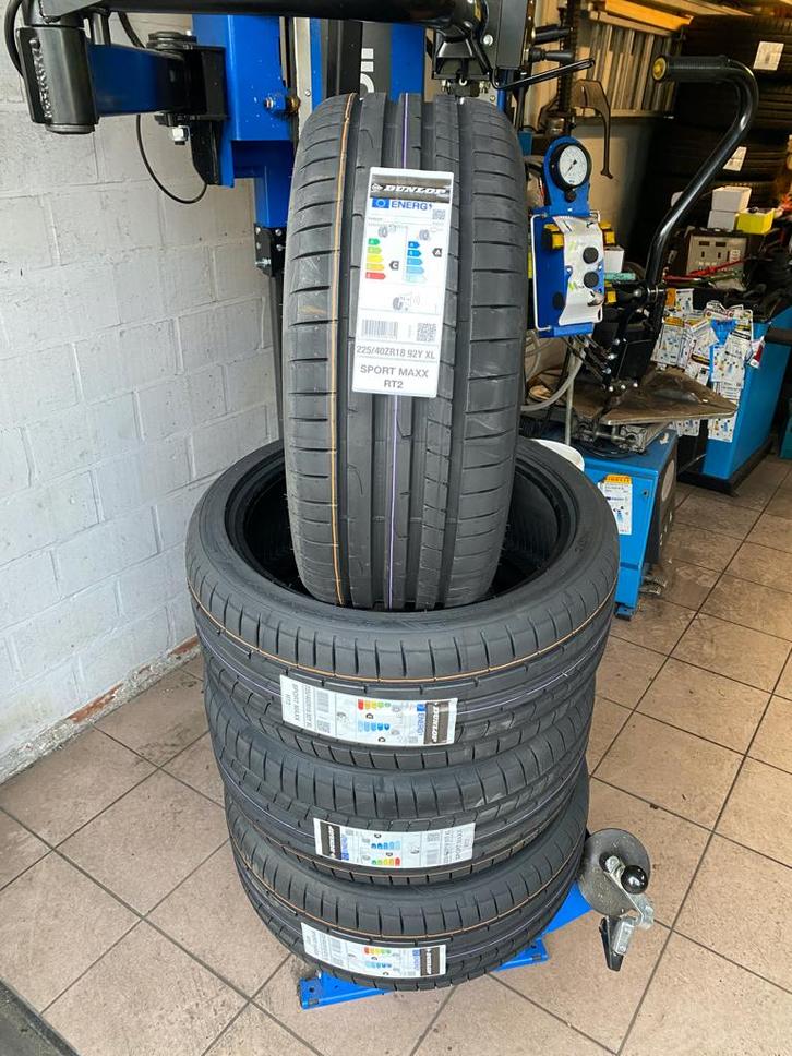 4 X 225/40 ZR18 92Y DUNLOP SP SportMaxx, Auto-onderdelen, Banden en Velgen, Band(en), Zomerbanden, 18 inch, 225 mm, Personenwagen