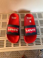 Slippers, Levi's, maat 33, Garçon, Enlèvement ou Envoi, Comme neuf, Autres types