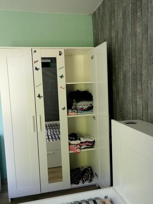 Kast met 3 deuren+spiegel, Huis en Inrichting, Kasten | Kleerkasten, Gebruikt, 150 tot 200 cm, 150 tot 200 cm, 25 tot 50 cm, Met deur(en)