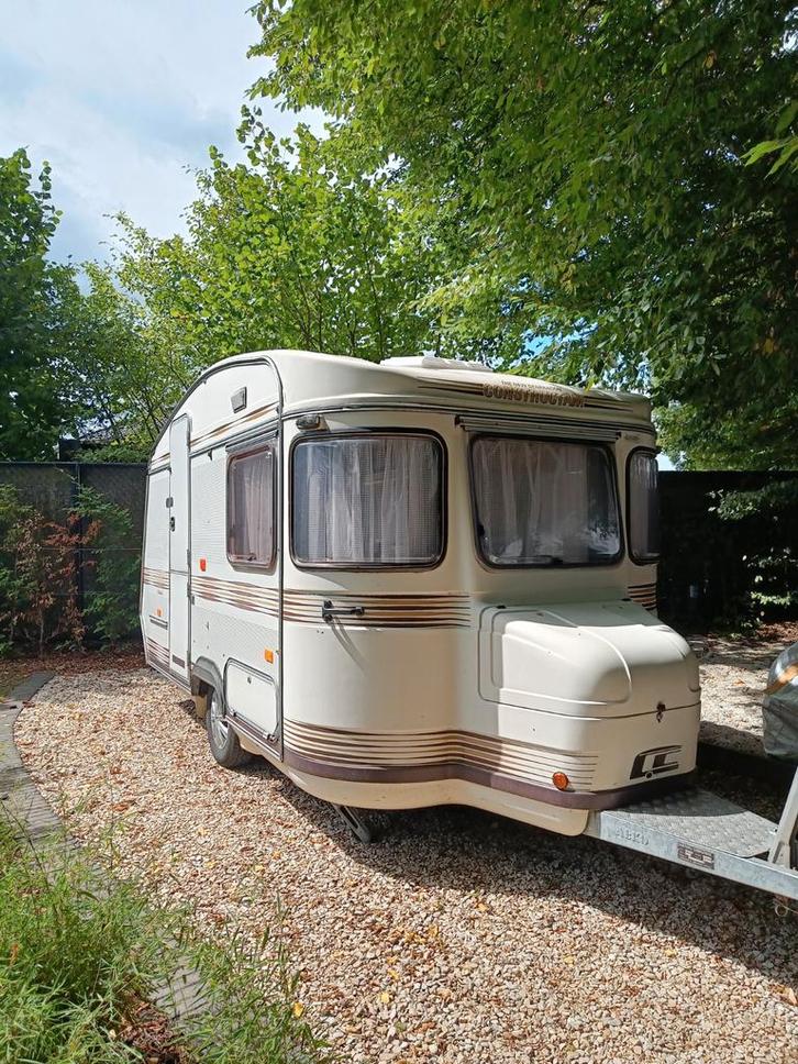 Constructam '86, Caravans en Kamperen, Caravans, tot en met 2, 1000 - 1250 kg, Standaardzit, Dwarsbed, Vast bed, Koelkast, Luifel