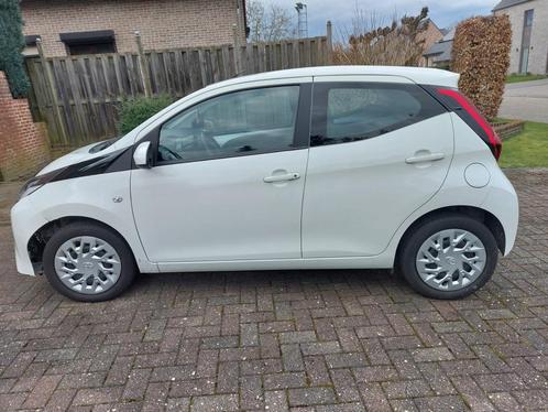 TOYOTA AYGO HATCHBACK, Auto's, Toyota, Particulier, Aygo, Radio, Benzine, Stadsauto, 4 deurs, Automaat, Wit, Grijs, Stof, Ophalen