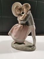 Lladro. Precocious love. Antonio Ruiz., Antiek en Kunst, Ophalen of Verzenden