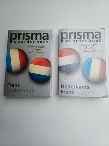 2 prisma woordenboeken  beschikbaar voor biedingen