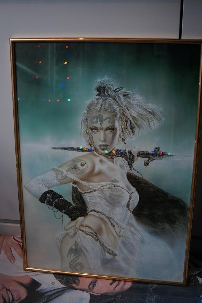 Posters "Luis Royo", in nieuwstaat, in nieuwe kaders.., Verzamelen, Posters, Nieuw, Overige onderwerpen, Ophalen