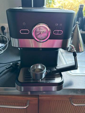 Espresso machine met melkopschuimer merk Hyundai, Enlèvement, Comme neuf