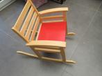 Houten sterke kinder-schommelstoel- brede stoel, vol hout, Meubelstuk of Keukentje, Gebruikt, Ophalen