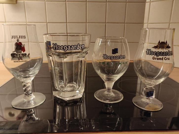 Set van 4 glazen Brouwerij De Kluis Hoegaarden, Verzamelen, Glas en Drinkglazen, Gebruikt, Bierglas, Ophalen