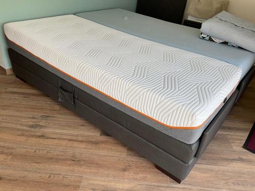 Elektrische boxspring bed + matras, Huis en Inrichting, Slaapkamer | Boxsprings, Zo goed als nieuw, 90 cm, 220 cm, Eenpersoons