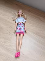 2 barbiepoppen met jurkjes, Kinderen en Baby's, Speelgoed | Poppen, Zo goed als nieuw, Ophalen, Barbie